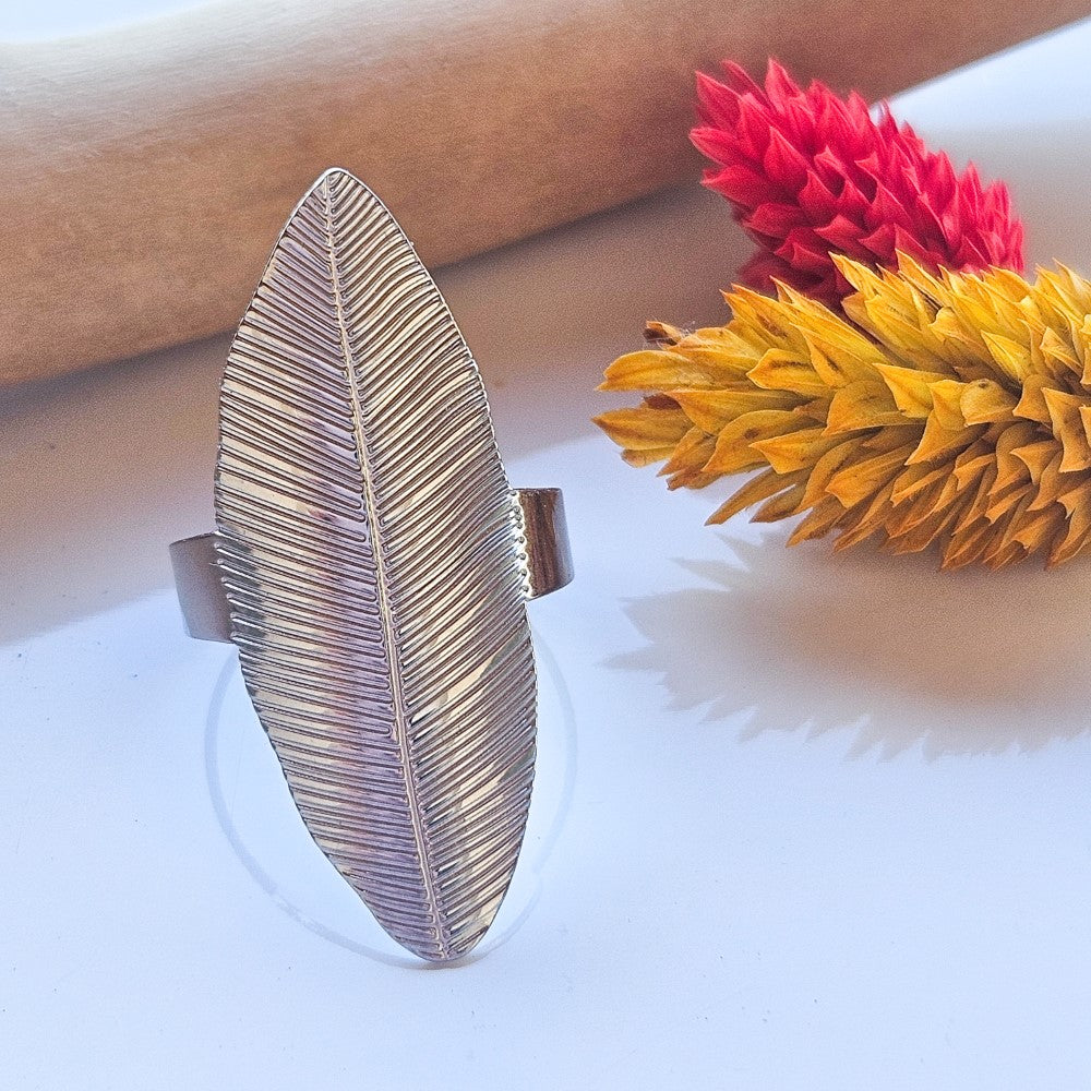 Bague longue feuille d'automne argentée