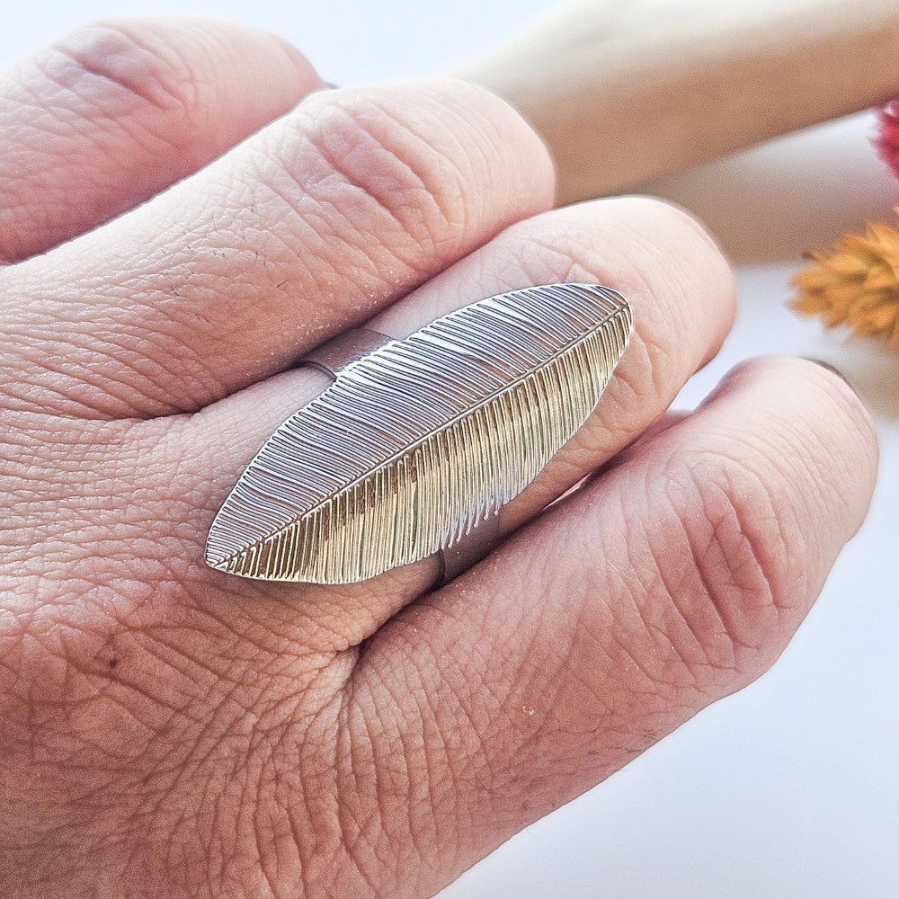 Bague longue feuille d'automne argentée