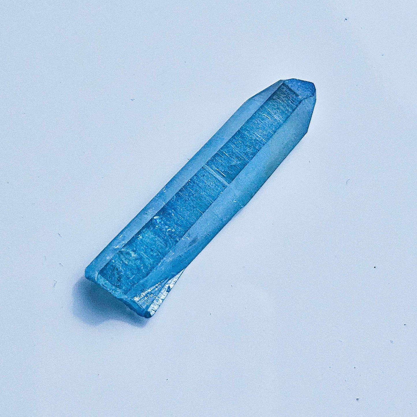 Pointe de quartz aqua aura