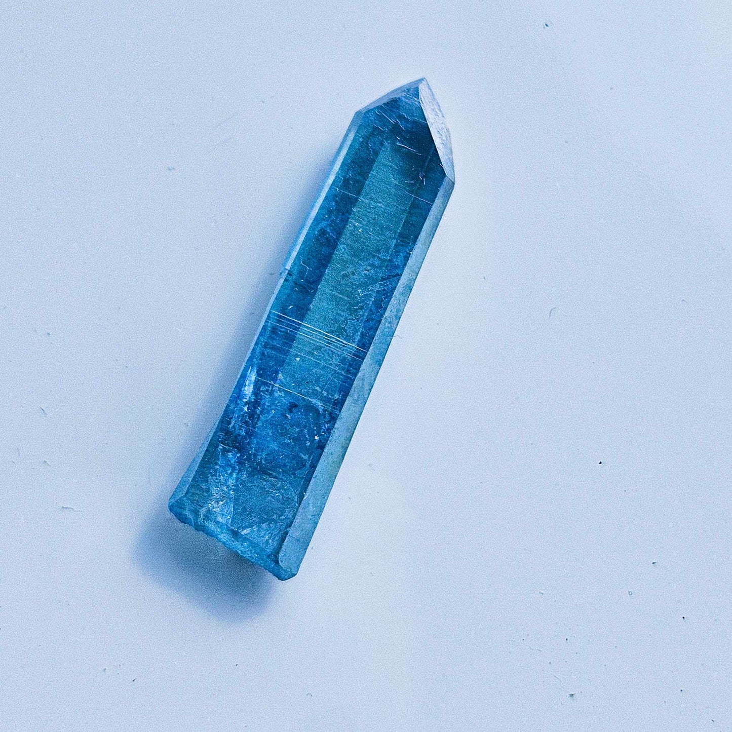 Pointe de quartz aqua aura