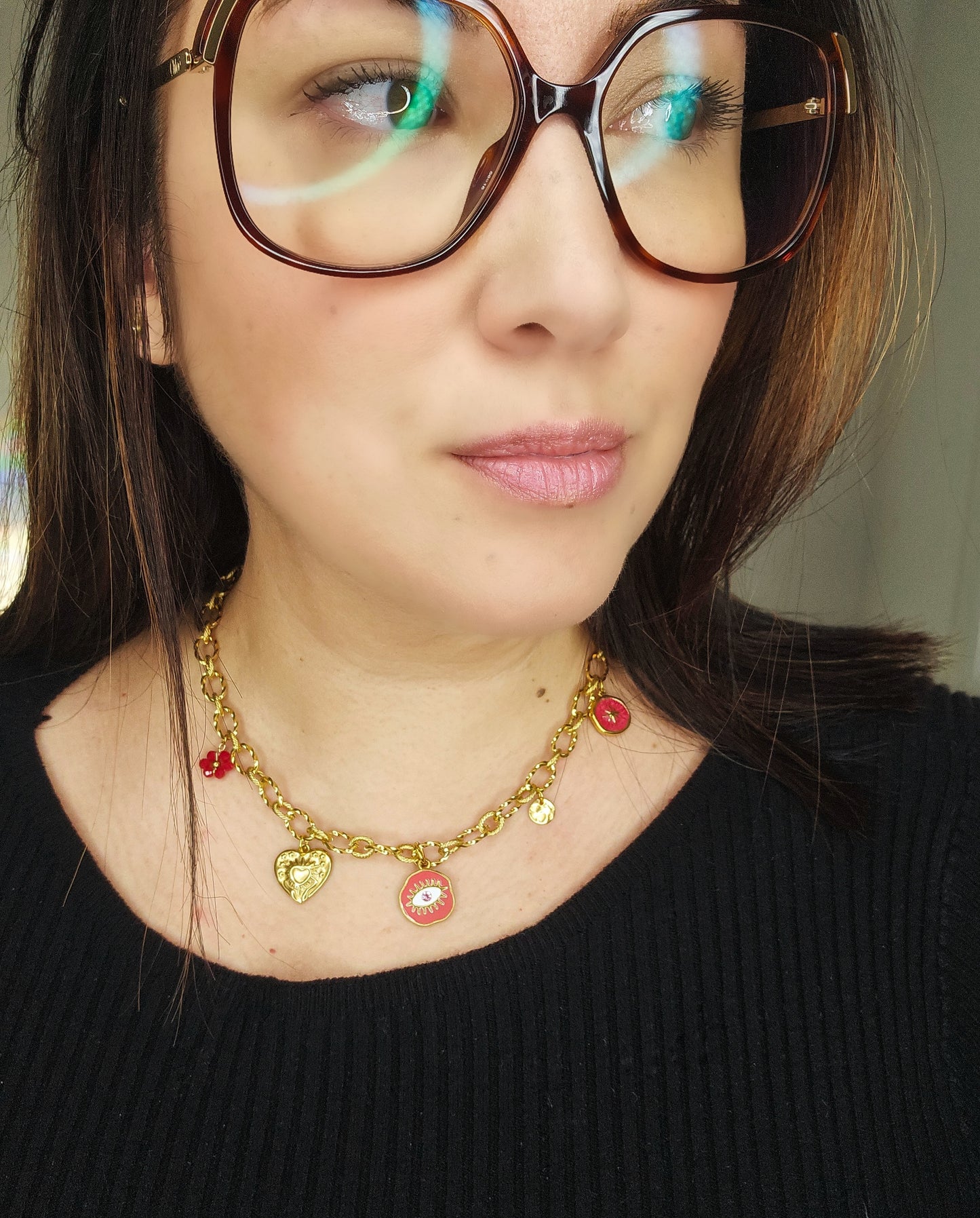 Collier breloques oeil de protection Yris framboise