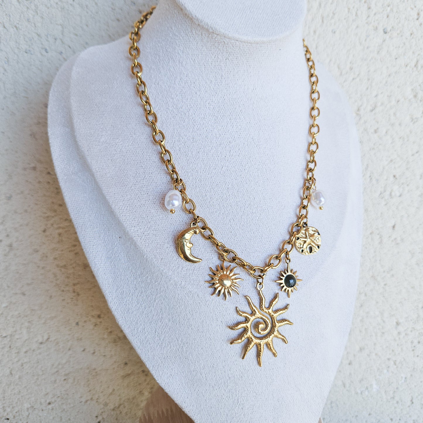 Collier SOLA