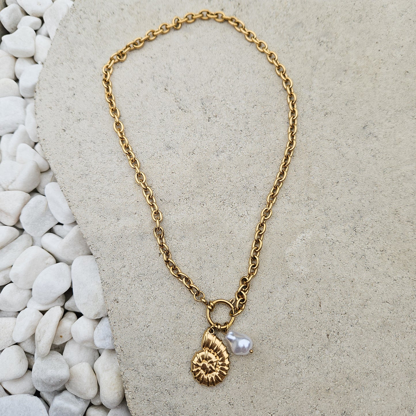 Collier Corralia