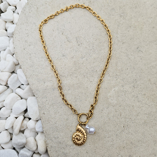 Collier Corralia