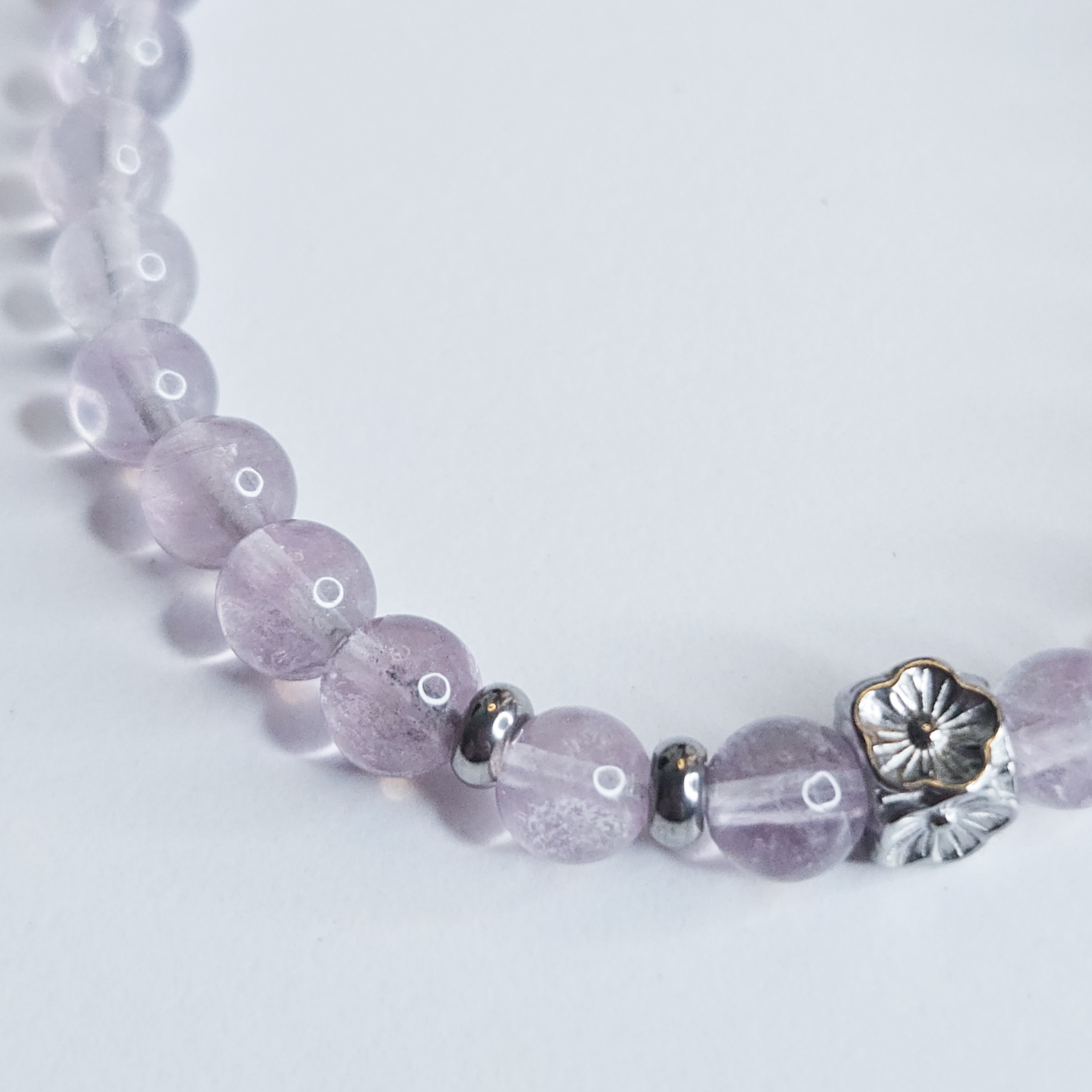 Bracelet argenté Fluorite violette  - clarté mentale, concentration, apaisement
