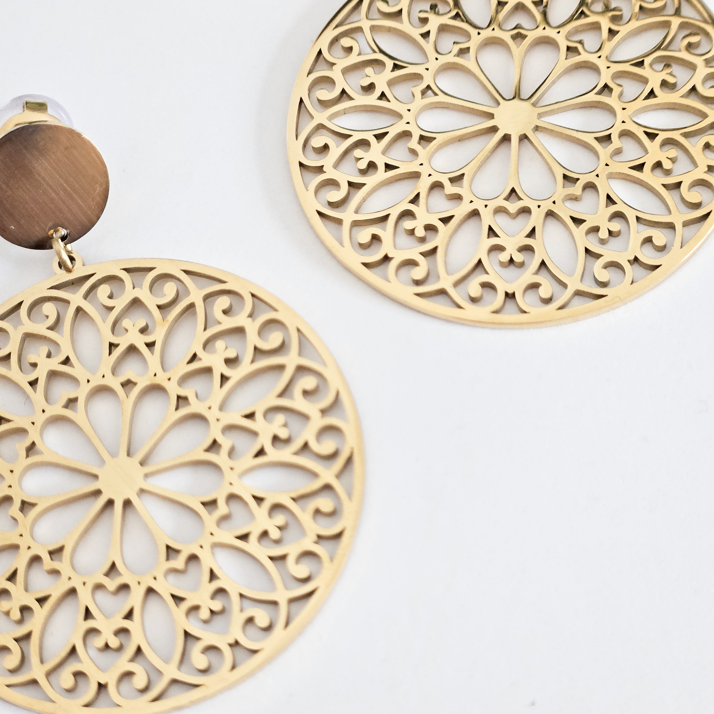 Boucles d’oreilles ROSACE dorées