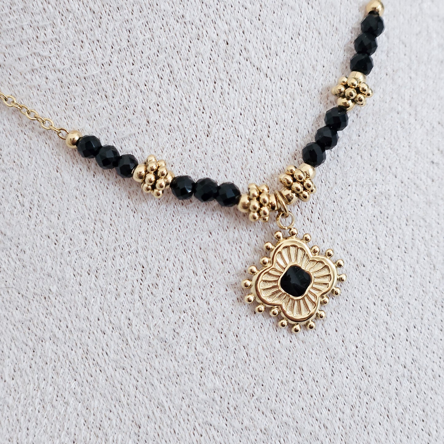Collier Carla perles noires