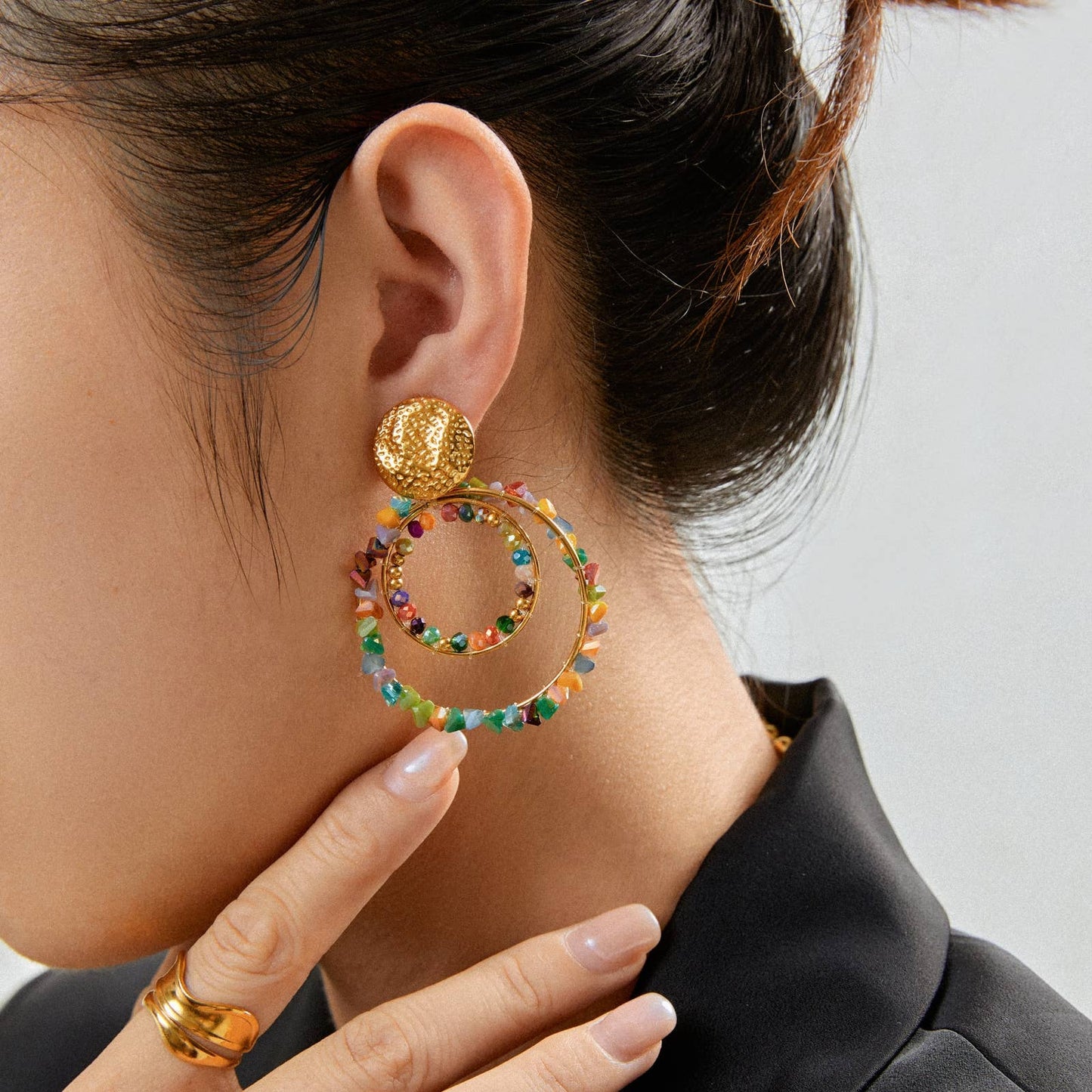 Boucles d'oreilles pendantes cercles Esthéa  multicolores