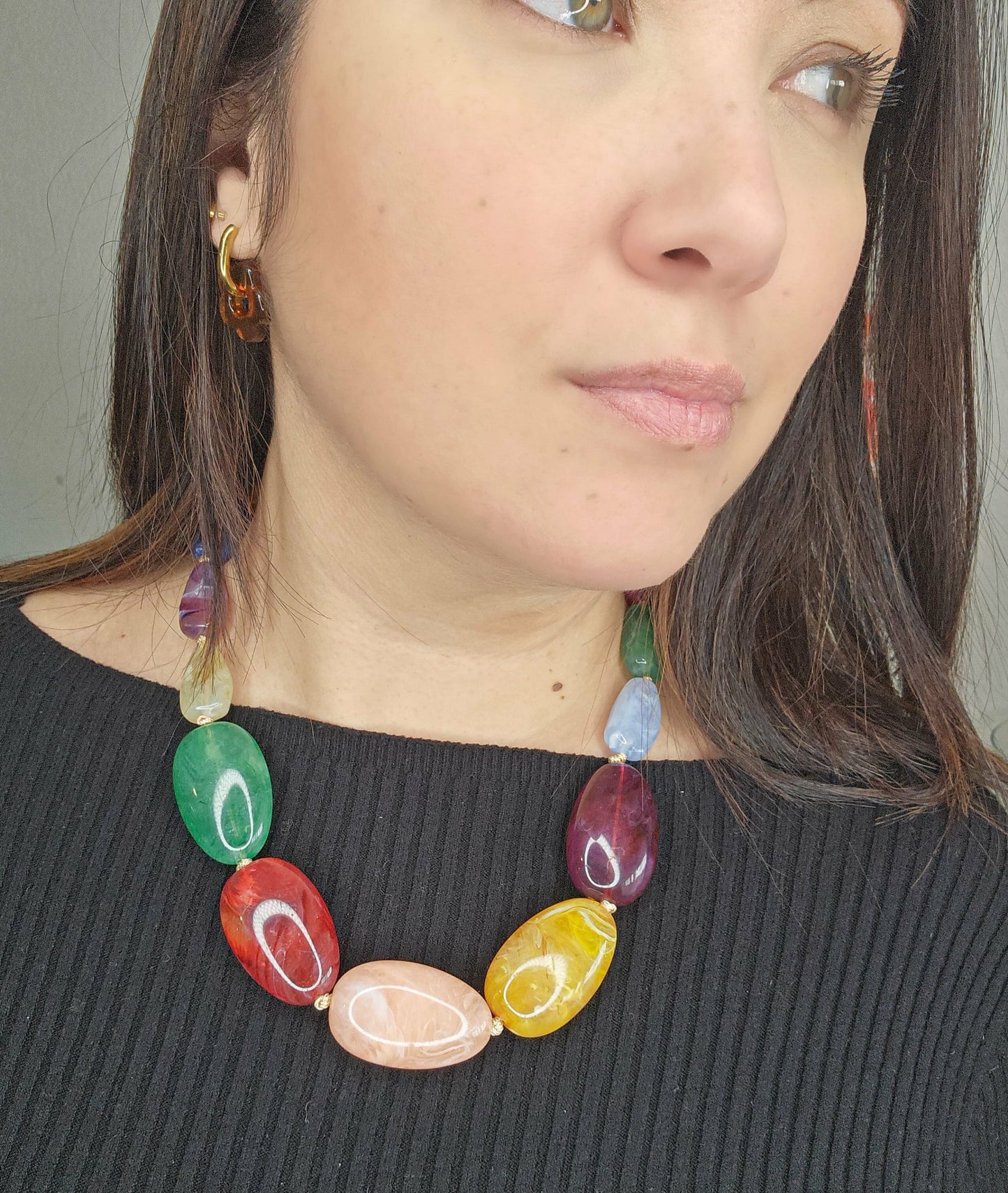 Collier Maria en résine colorée