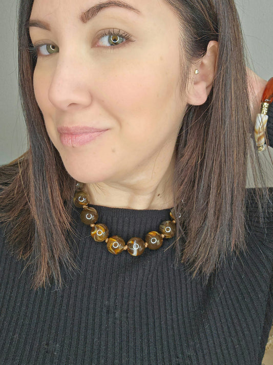 Collier Marta en perles de résine chocolat marbrées