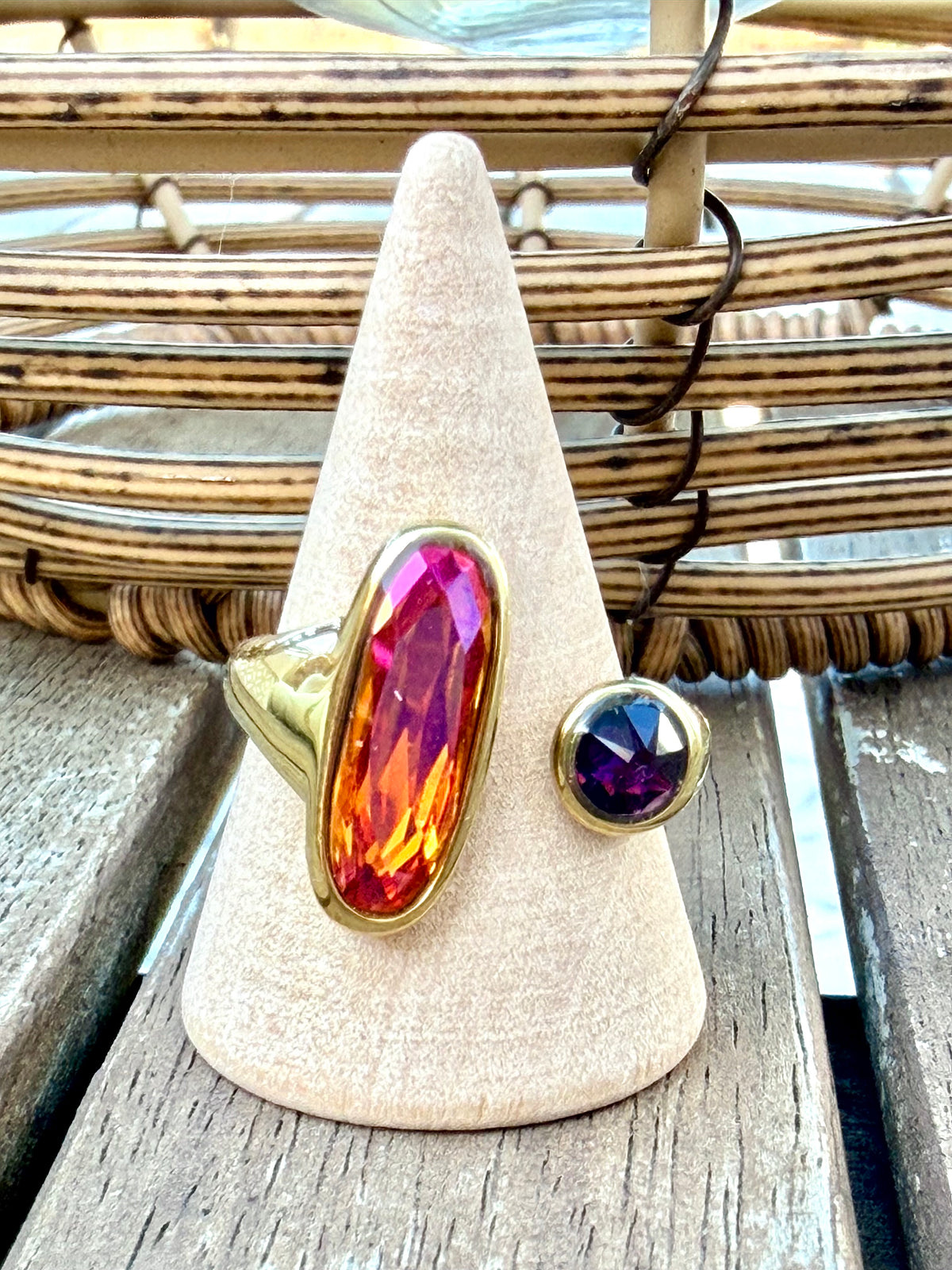 Bague dorée Cassiopée rose astral et améthyste cristaux Swarovski®