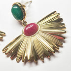 Boucles d'oreilles SIRAH  fleur avec perle verte et fuchsia