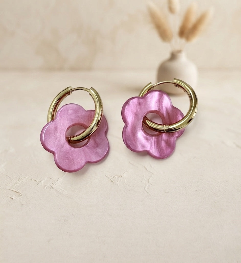 Boucles d'oreilles Marcelline roses nacrées et pampille fleur