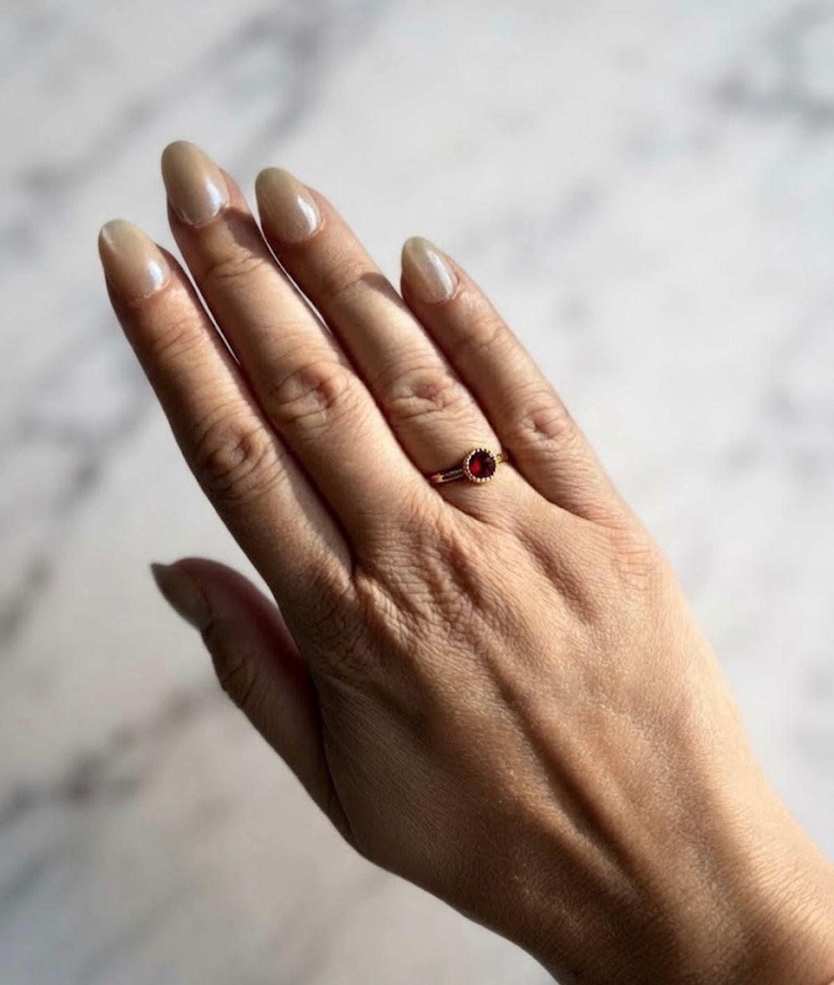 Bague dorée Armance rouge siam cristaux Swarovski®