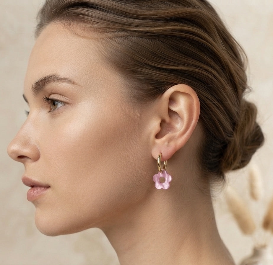 Boucles d'oreilles Marcelline roses nacrées et pampille fleur