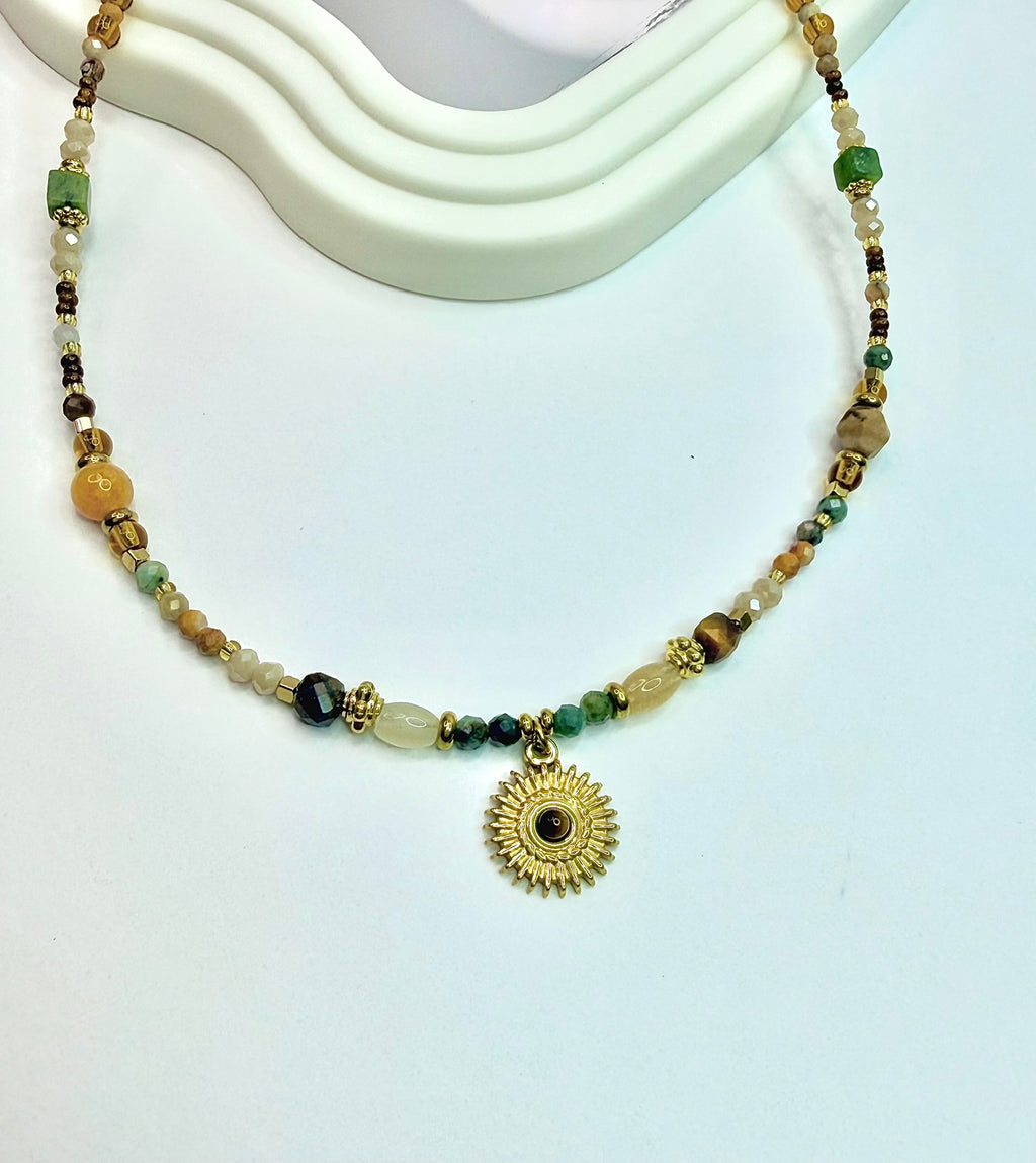 Collier Sélène en acier inoxydable avec perles de verres et naturelles