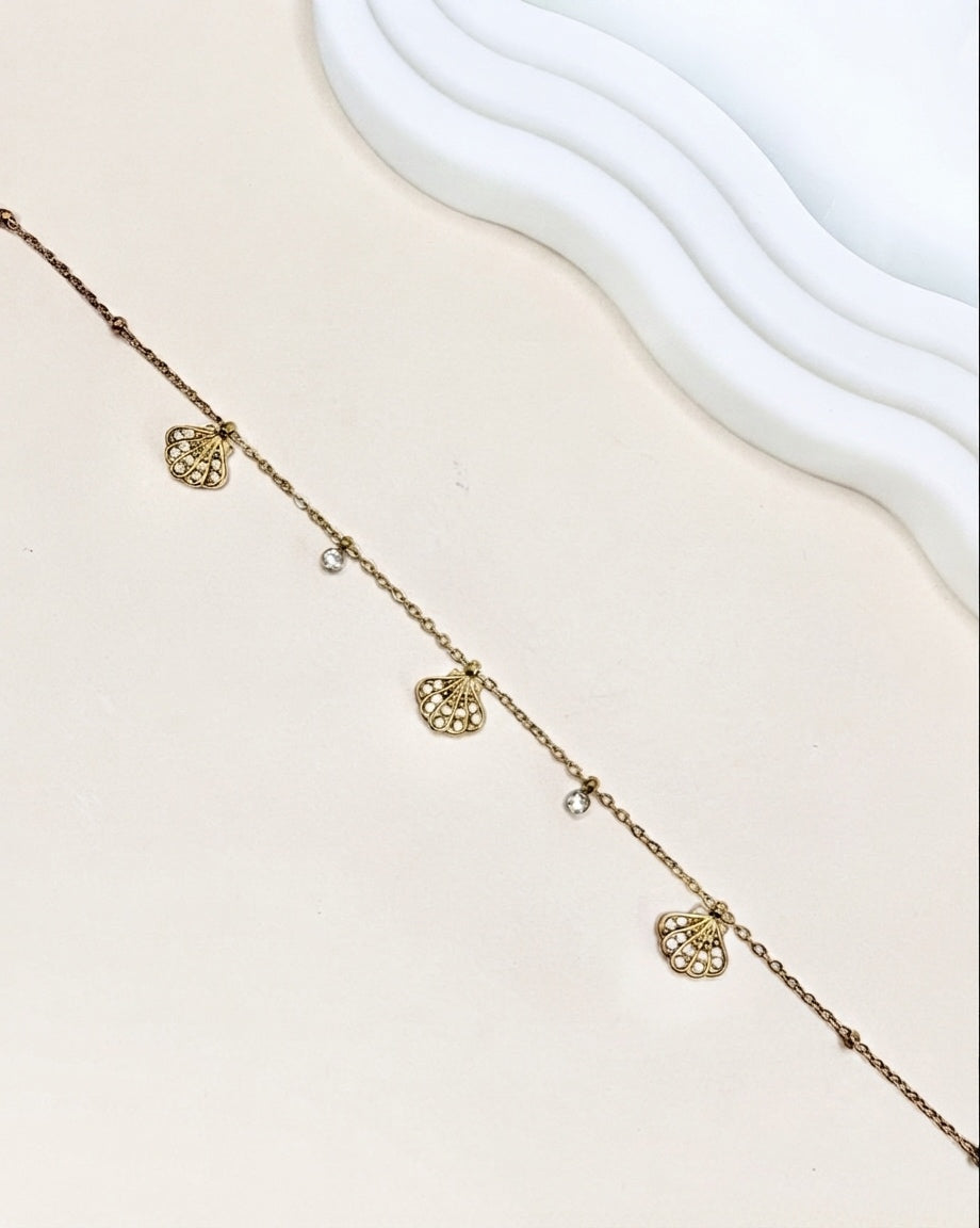 Chaîne de cheville Naya coquillages et strass